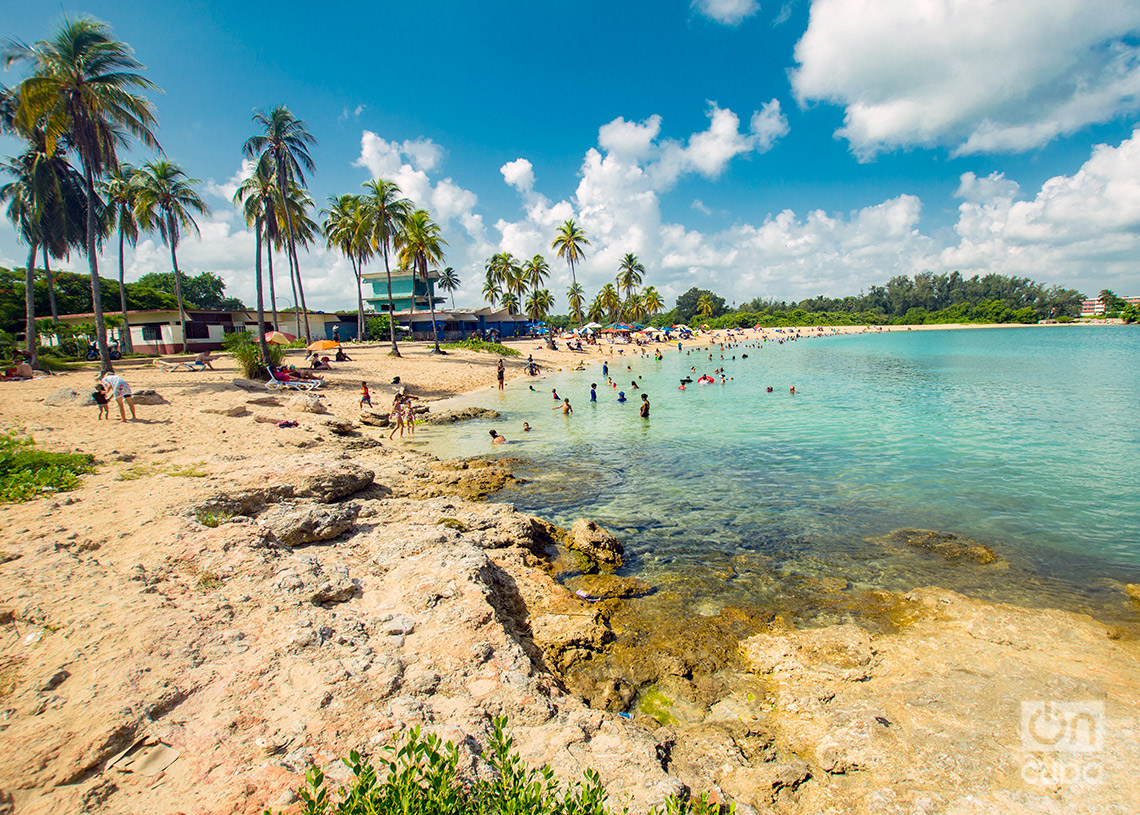 Playa de Bacuranao, al este de La Habana. Foto: Otmaro Rodríguez.